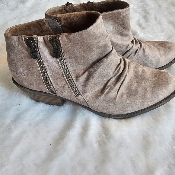 Blowfish Boots Womens Size 10 Double Zip Ankle Booties Low Heel Casual Boot - Picture 4 of 11